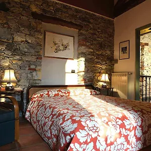 Il Cortile - Casa D'artista Couette-café Casalzuigno